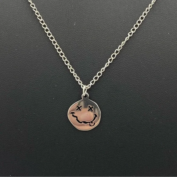 Nirvana Kurt Cobain Retro Smiley Face Silver Necklace - Picture 2 of 5